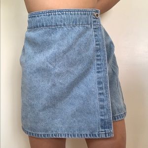 Y2K light washed denim skirt short